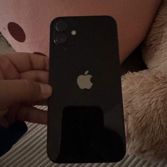 Apple iPhone 12 - Sleek Black Finish
